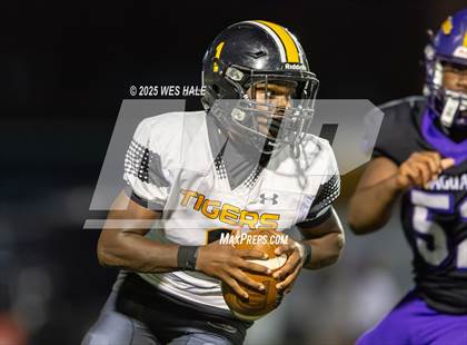Thumbnail 1 in Charleston @ DeSoto Central photogallery.