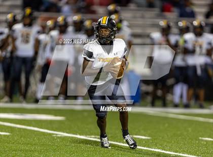 Thumbnail 3 in Charleston @ DeSoto Central photogallery.