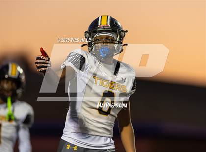 Thumbnail 1 in Charleston @ DeSoto Central photogallery.