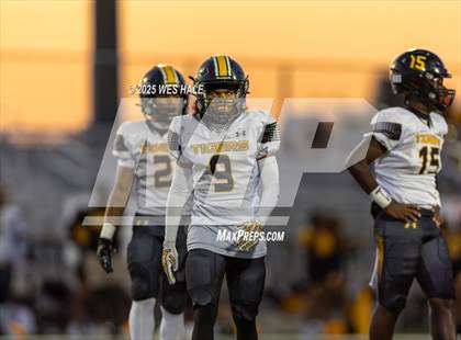 Thumbnail 3 in Charleston @ DeSoto Central photogallery.