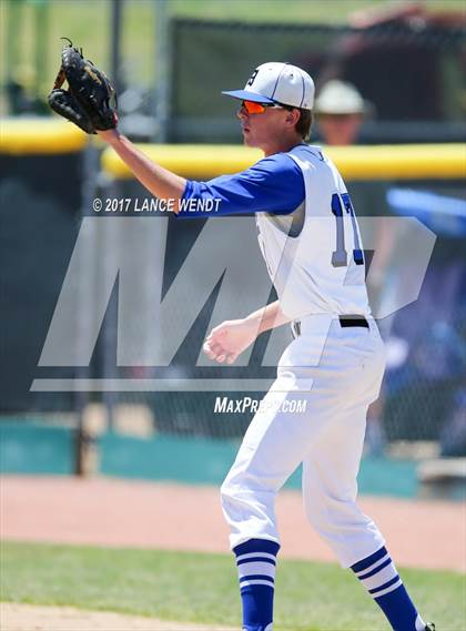 Thumbnail 1 in Rocky Mountain vs. Broomfield (CHSAA 5A Final) photogallery.