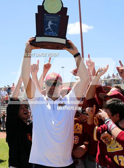 Thumbnail 2 in Rocky Mountain vs. Broomfield (CHSAA 5A Final) photogallery.
