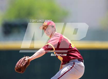 Thumbnail 3 in Rocky Mountain vs. Broomfield (CHSAA 5A Final) photogallery.