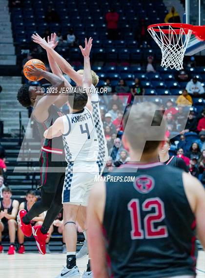 Thumbnail 3 in Pace Academy vs. North Oconee (GHSA 4A Finals) photogallery.