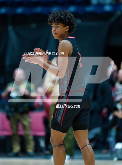 Thumbnail 3 in Pace Academy vs. North Oconee (GHSA 4A Finals) photogallery.