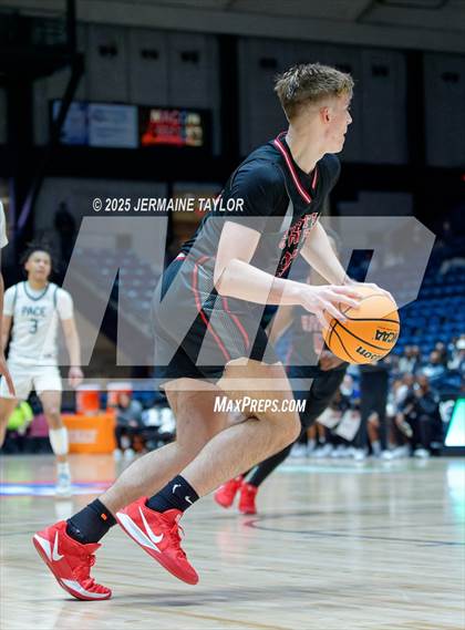 Thumbnail 3 in Pace Academy vs. North Oconee (GHSA 4A Finals) photogallery.