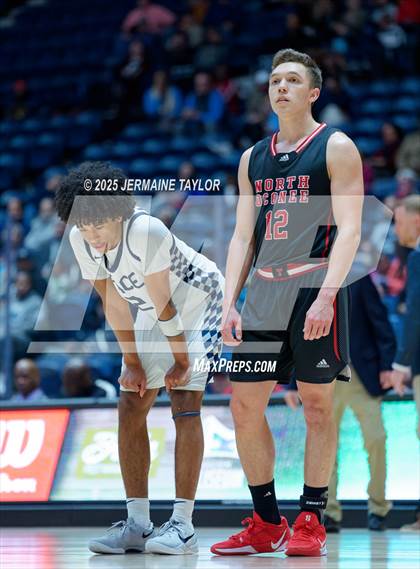 Thumbnail 1 in Pace Academy vs. North Oconee (GHSA 4A Finals) photogallery.