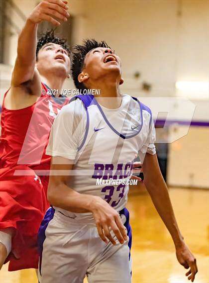 Thumbnail 2 in Lee vs Brackenridge (SAISD Boys Basketball Tournament) photogallery.