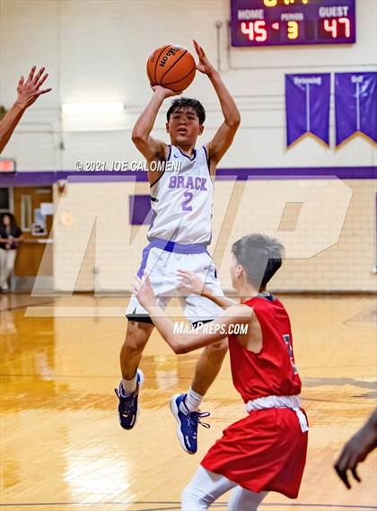 Thumbnail 2 in Lee vs Brackenridge (SAISD Boys Basketball Tournament) photogallery.