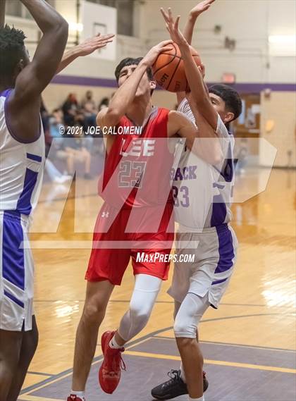 Thumbnail 1 in Lee vs Brackenridge (SAISD Boys Basketball Tournament) photogallery.