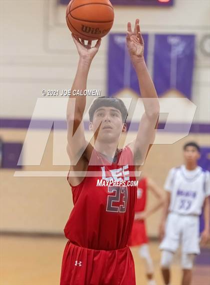 Thumbnail 2 in Lee vs Brackenridge (SAISD Boys Basketball Tournament) photogallery.