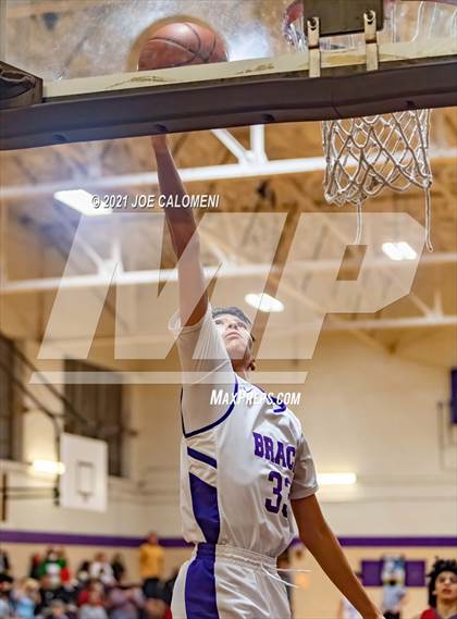 Thumbnail 2 in Lee vs Brackenridge (SAISD Boys Basketball Tournament) photogallery.