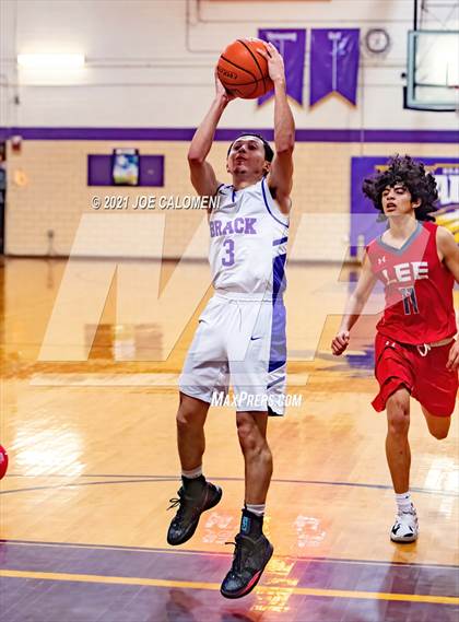 Thumbnail 2 in Lee vs Brackenridge (SAISD Boys Basketball Tournament) photogallery.