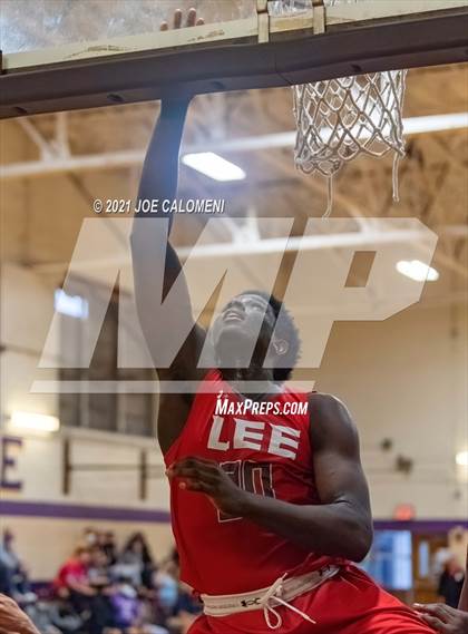 Thumbnail 1 in Lee vs Brackenridge (SAISD Boys Basketball Tournament) photogallery.