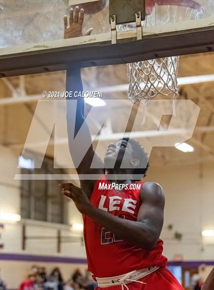 Thumbnail 2 in Lee vs Brackenridge (SAISD Boys Basketball Tournament) photogallery.