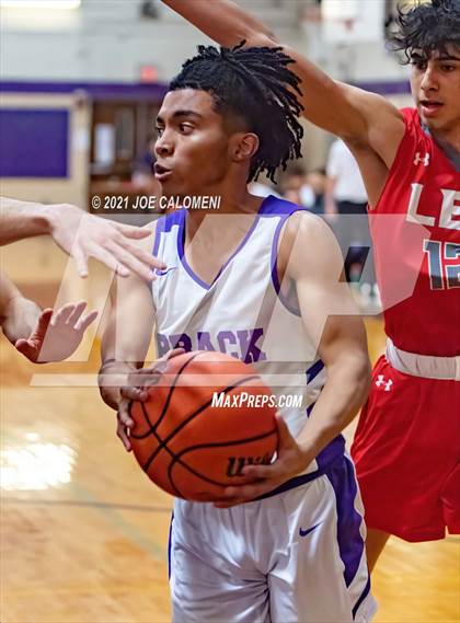 Thumbnail 2 in Lee vs Brackenridge (SAISD Boys Basketball Tournament) photogallery.