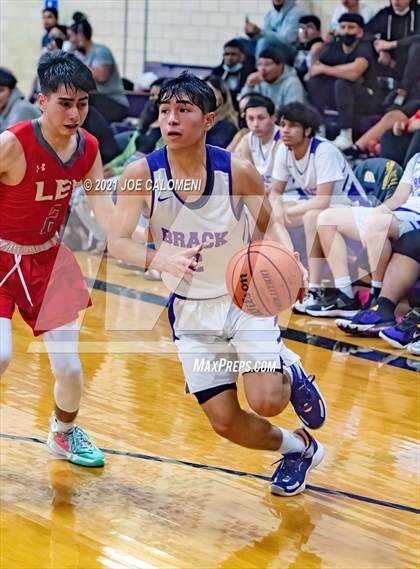 Thumbnail 2 in Lee vs Brackenridge (SAISD Boys Basketball Tournament) photogallery.