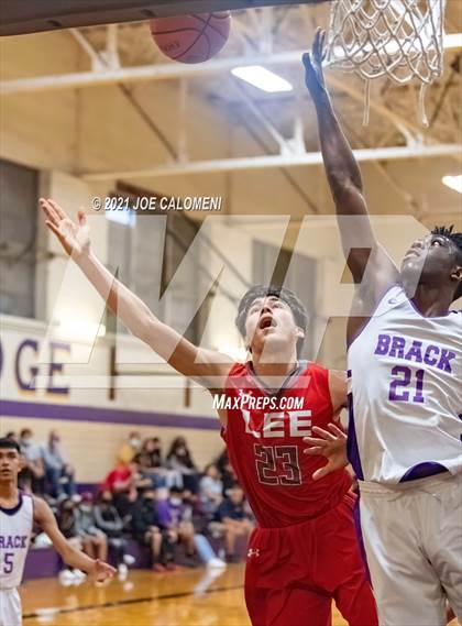 Thumbnail 3 in Lee vs Brackenridge (SAISD Boys Basketball Tournament) photogallery.