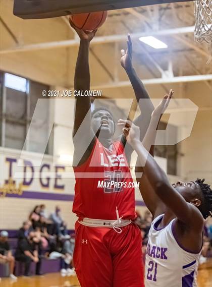 Thumbnail 2 in Lee vs Brackenridge (SAISD Boys Basketball Tournament) photogallery.