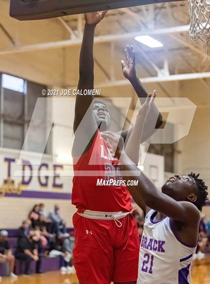 Thumbnail 1 in Lee vs Brackenridge (SAISD Boys Basketball Tournament) photogallery.
