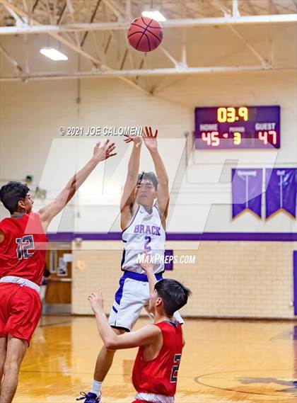 Thumbnail 2 in Lee vs Brackenridge (SAISD Boys Basketball Tournament) photogallery.