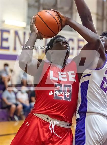 Thumbnail 1 in Lee vs Brackenridge (SAISD Boys Basketball Tournament) photogallery.
