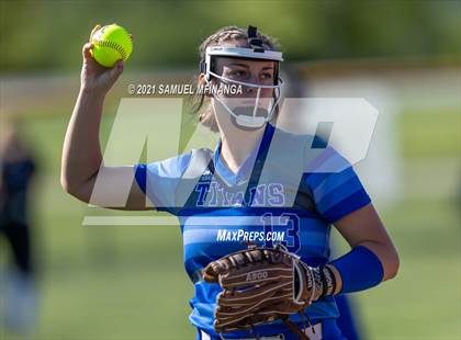 Thumbnail 1 in Papillion-LaVista South vs. Blair photogallery.