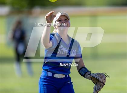 Thumbnail 2 in Papillion-LaVista South vs. Blair photogallery.