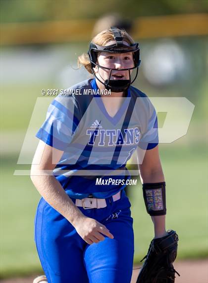 Thumbnail 1 in Papillion-LaVista South vs. Blair photogallery.