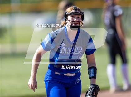 Thumbnail 3 in Papillion-LaVista South vs. Blair photogallery.