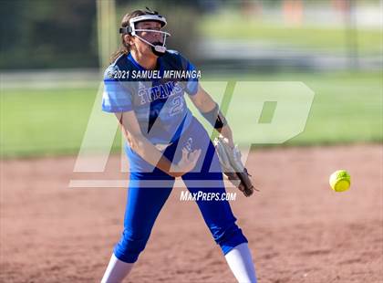 Thumbnail 1 in Papillion-LaVista South vs. Blair photogallery.