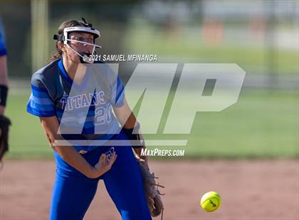 Thumbnail 2 in Papillion-LaVista South vs. Blair photogallery.
