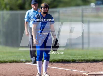 Thumbnail 3 in Papillion-LaVista South vs. Blair photogallery.