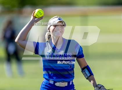 Thumbnail 3 in Papillion-LaVista South vs. Blair photogallery.