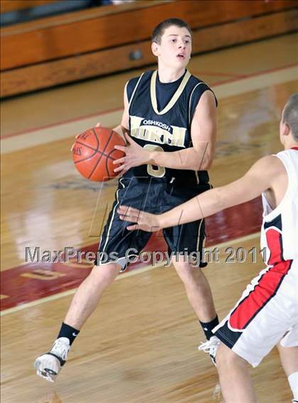 Thumbnail 1 in Oshkosh North @ Neenah photogallery.