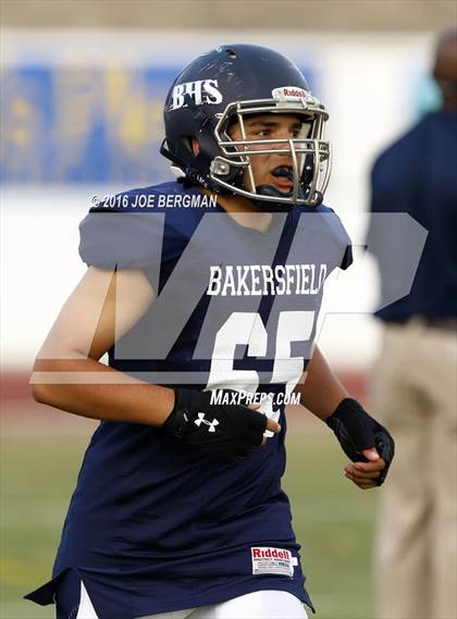 Thumbnail 1 in Frontier @ Bakersfield photogallery.