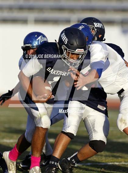 Thumbnail 2 in Frontier @ Bakersfield photogallery.
