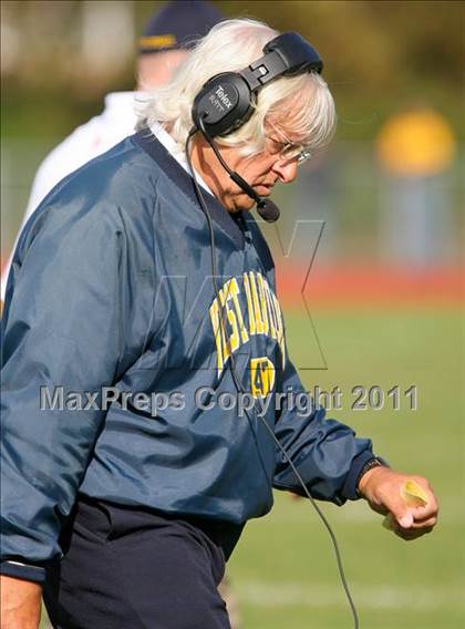 Thumbnail 2 in Smithtown West @ West Babylon photogallery.