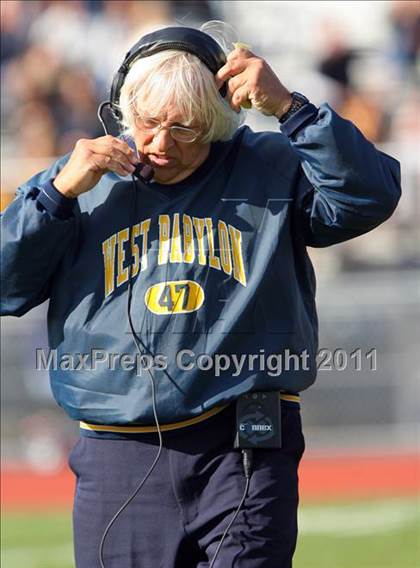 Thumbnail 3 in Smithtown West @ West Babylon photogallery.