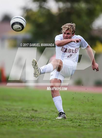Thumbnail 1 in Brentwood School vs Viewpoint photogallery.