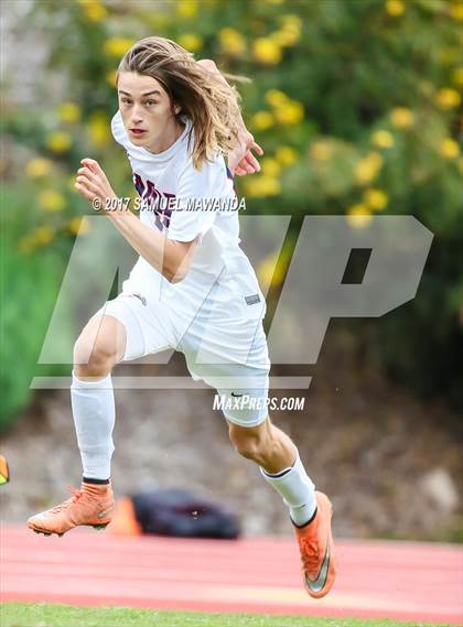 Thumbnail 2 in Brentwood School vs Viewpoint photogallery.