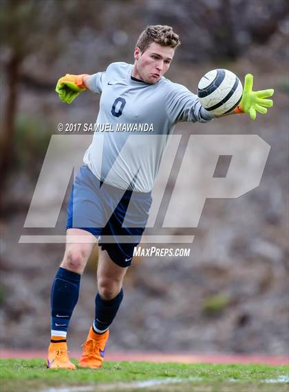 Thumbnail 3 in Brentwood School vs Viewpoint photogallery.