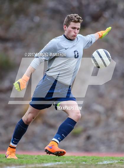 Thumbnail 1 in Brentwood School vs Viewpoint photogallery.