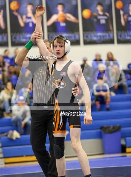 Thumbnail 2 in Dayspring Christian Academy vs Sterling (Resurrection Christian Tri) photogallery.