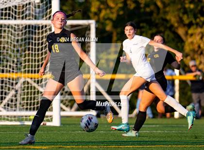 Thumbnail 1 in JV: Mount Notre Dame @ Centerville photogallery.