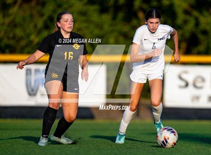 Thumbnail 2 in JV: Mount Notre Dame @ Centerville photogallery.