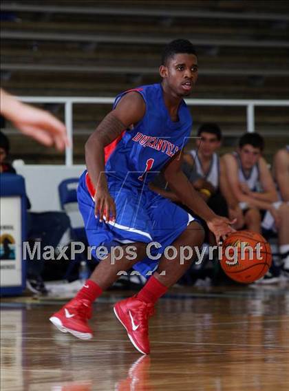 Thumbnail 3 in Clark vs Duncanville (McDonald's Texas Invitational) photogallery.