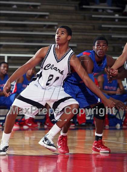 Thumbnail 1 in Clark vs Duncanville (McDonald's Texas Invitational) photogallery.