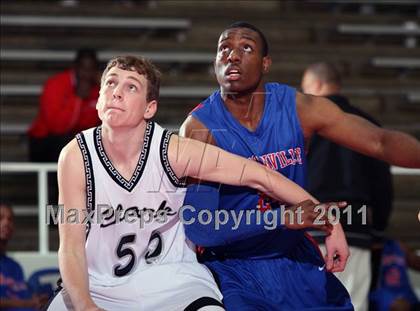 Thumbnail 2 in Clark vs Duncanville (McDonald's Texas Invitational) photogallery.