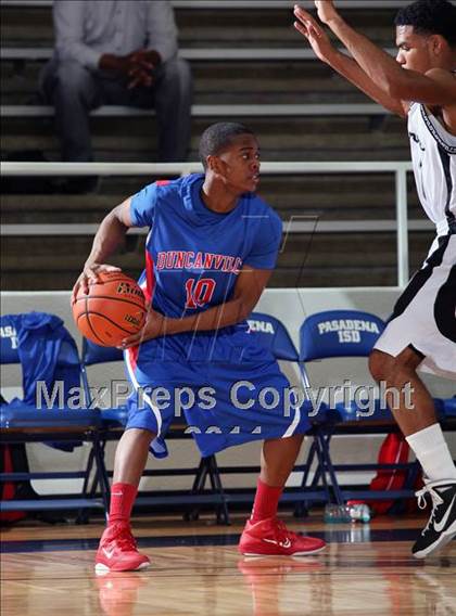 Thumbnail 3 in Clark vs Duncanville (McDonald's Texas Invitational) photogallery.